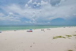 Anna Maria Island Club Unit 22 - Image 2