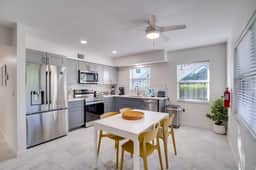 Bean Point Residence Unit B - Image 5