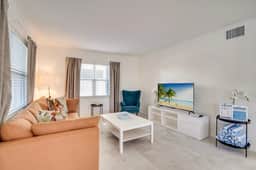 Bean Point Residence Unit B - Image 2