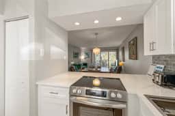 Some Like It Hot at Runaway Bay 148 - Image 5