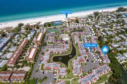 Some Like It Hot at Runaway Bay 148 - Image 2
