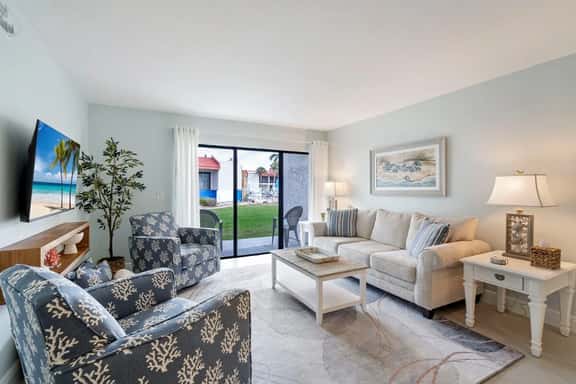 The Holiday House at Runaway Bay 159 - Image 1