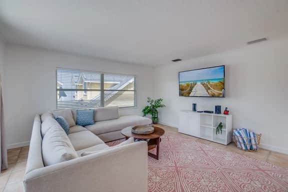 Bean Point Residence - Image 5