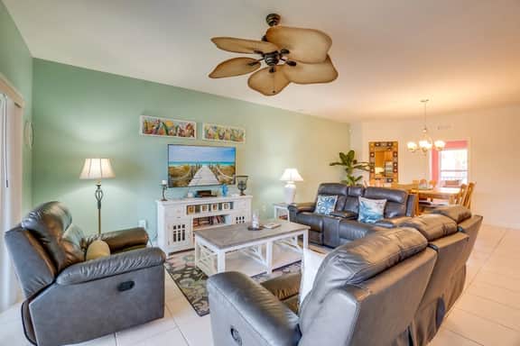 Bradenton Beach Club 242 - Image 2