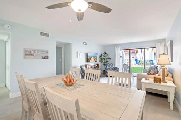The Holiday House at Runaway Bay 159 - Image 5