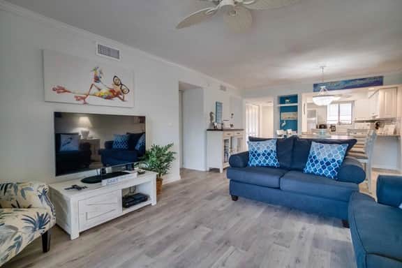 Beachside Oasis at Runaway Bay 229 - Image 4