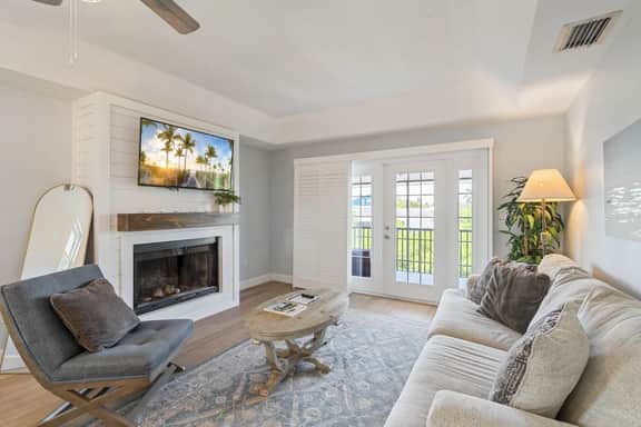 Bay Breeze Bungalow - Image 4